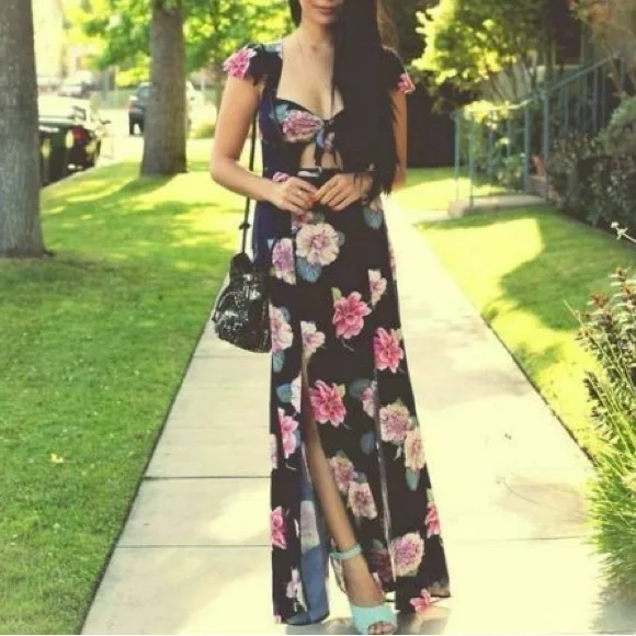Floral Maxi Dress - URBAN OUTFITTERS - Picture 2 of 7